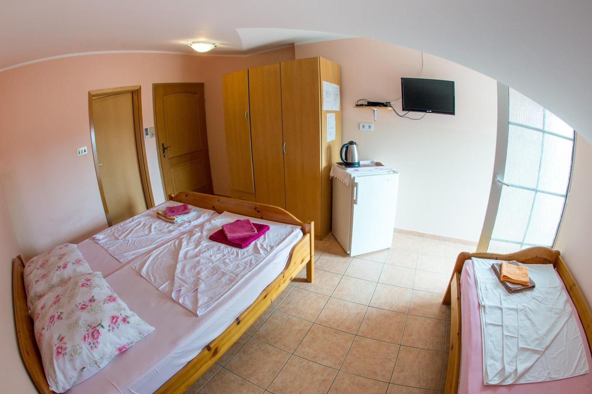 Guest House Almond Bečići Habitación foto